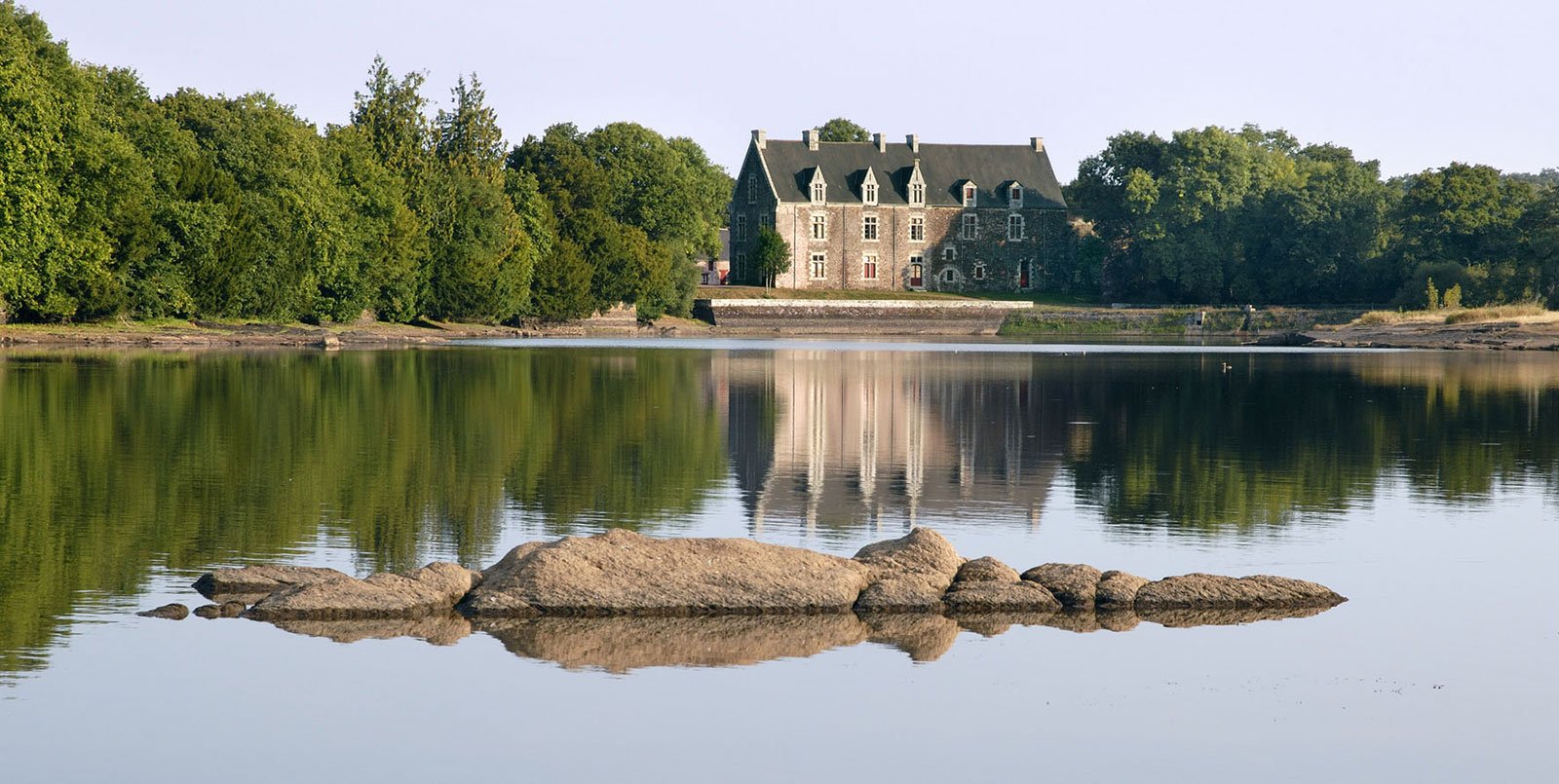 Château de Comper en Brocéliande